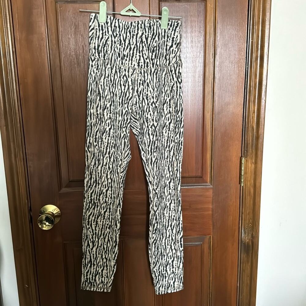Move Theology | Leggings Size XS